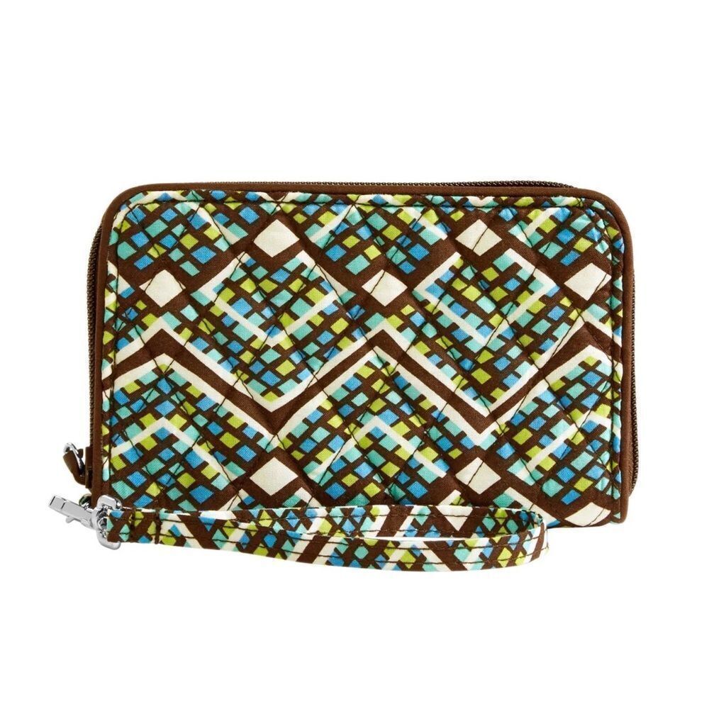 Vera Bradley RFID Grab & Go Wristlet Rain Forest New With Tags